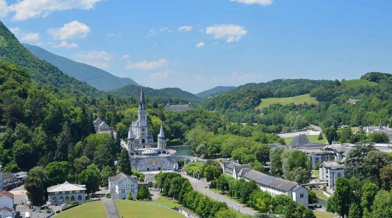 Appart Lourdes 100 M Gare - 4 Places Avec Balcon 10Mn Sanctuaire Dış mekan fotoğraf
